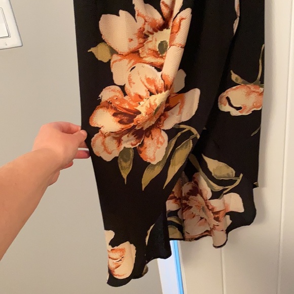 Beautiful Small size midi dress - Picture 2 of 4